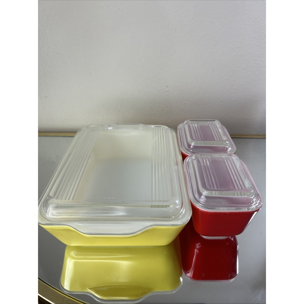 Vtg. PYREX Friendship 6 pc set Yellow & Red Refrigerator Dishes w‎ lids 501 502